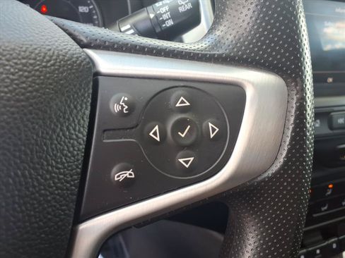 Used 2023 GMC Terrain SLE FWD image 20