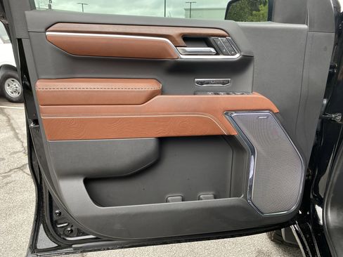 Used 2024 GMC Sierra 1500 Denali Ultimate image 16