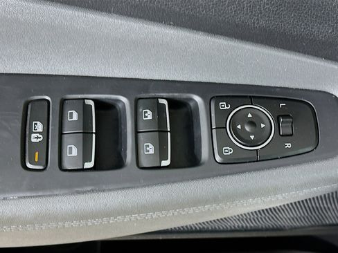 Used 2023 Hyundai Santa Fe SEL image 15