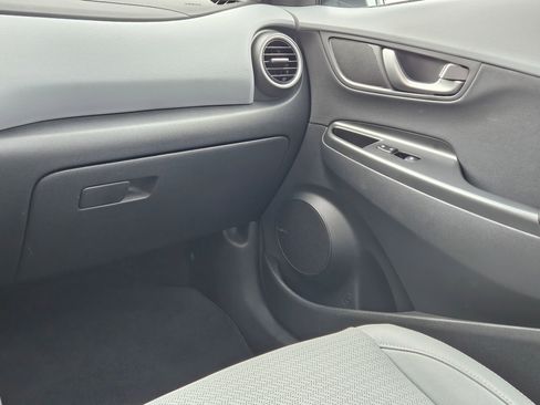 Used 2021 Hyundai Kona Ultimate w/ Cargo Package image 11