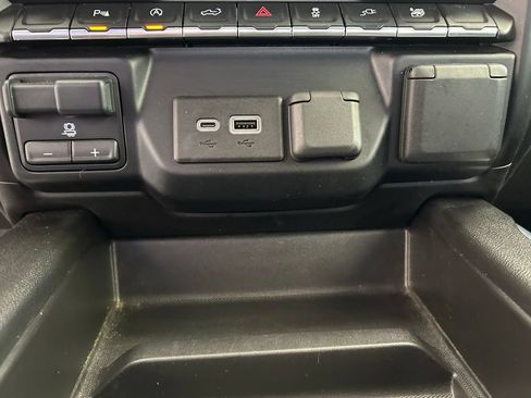Used 2021 Chevrolet Silverado 1500 RST w/ Redline Edition AWD/4WD image 55