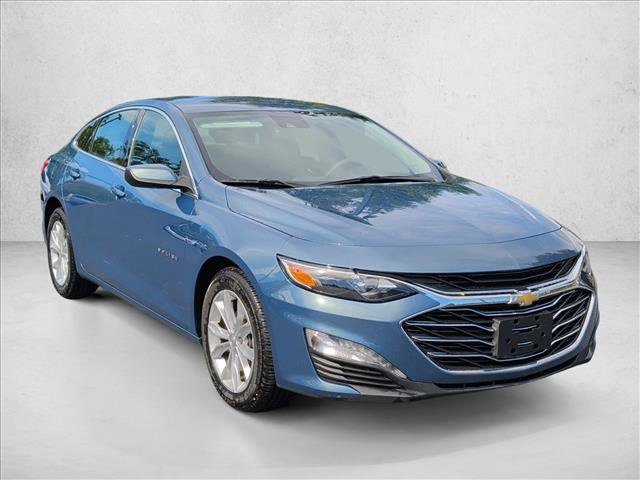 Used 2025 Chevrolet Malibu LT FWD image 3