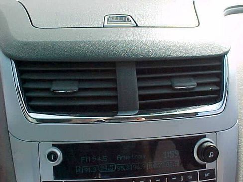 Used 2009 Chevrolet Malibu LT w/ Power Convenience Package image 18