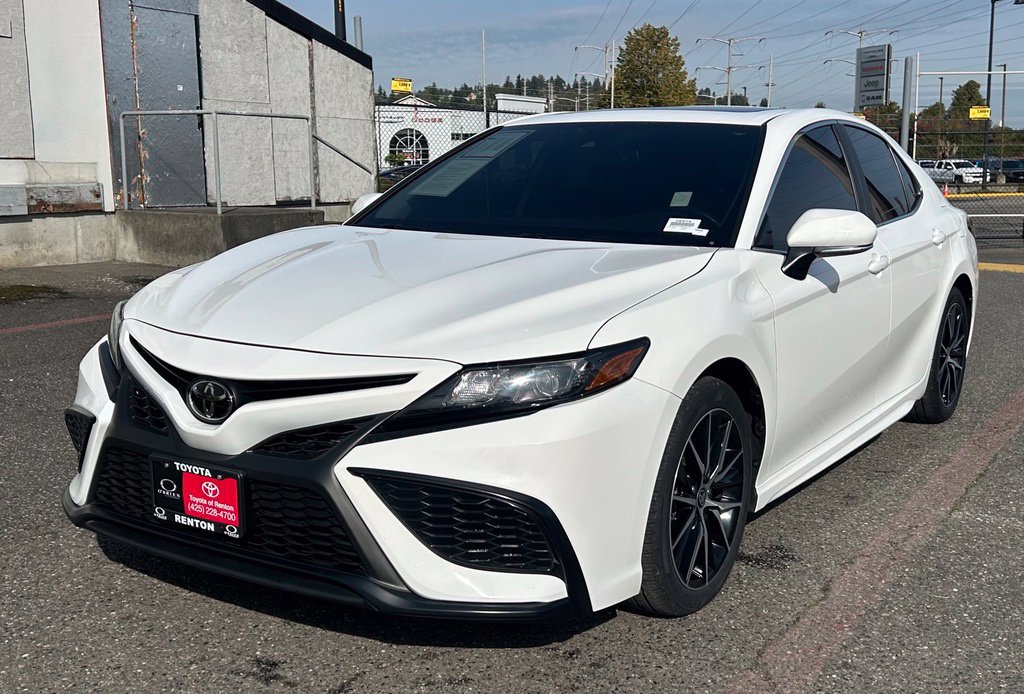 Certified 2024 Toyota Camry SE w/ Cold Weather Package FWD image 1