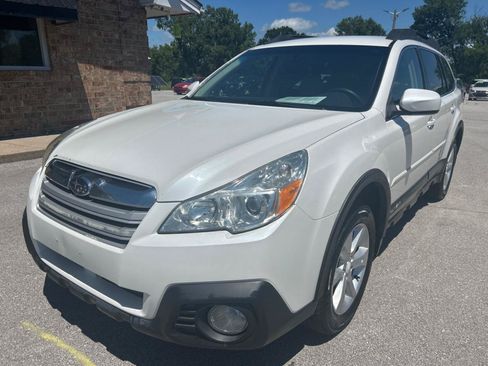 Used 2014 Subaru Outback 2.5i Premium w/ Accessory Value Package (OYT) AWD/4WD image 1