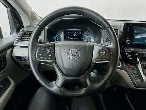 Certified 2024 Honda Odyssey EX-L image 11