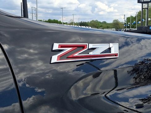 New 2026 Chevrolet Silverado 2500 ZR2 w/ LPO, Dark Essentials Package AWD/4WD image 20