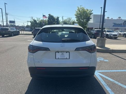 Certified 2023 Honda HR-V LX image 7