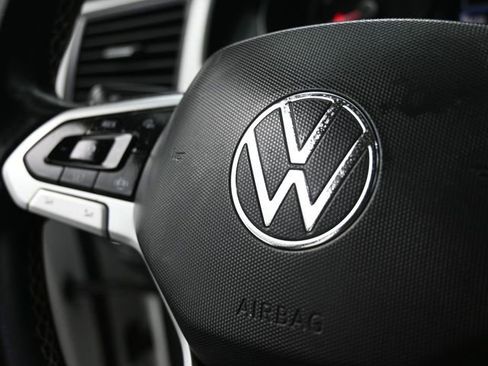 Used 2021 Volkswagen Atlas SE w/ Towing Package FWD image 15