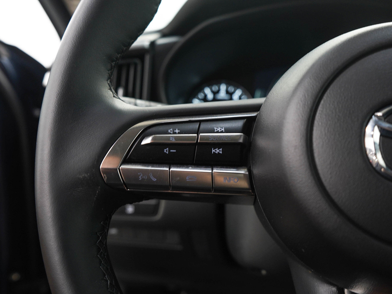 Used 2025 MAZDA CX-50 AWD 2.5 S w/ Preferred Package image 25