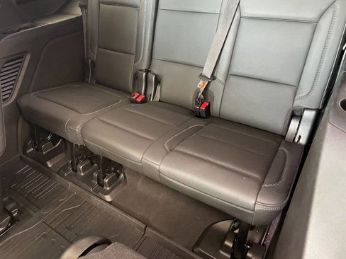 Used 2021 GMC Yukon Denali w/ Denali Premium Package image 23