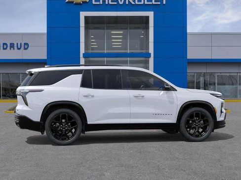 New 2026 Chevrolet Traverse RS w/ LPO, Floor Liner Package image 5