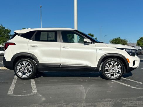 Certified 2026 Kia Seltos LX image 3