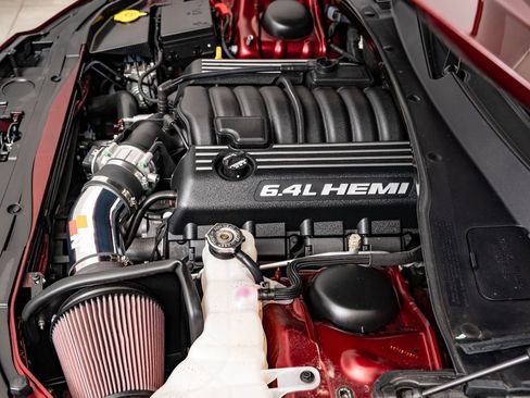 Used 2023 Chrysler 300 C RWD image 49