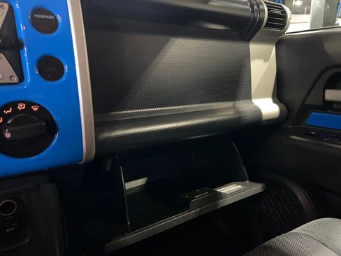 Used 2007 Toyota FJ Cruiser 4WD image 30