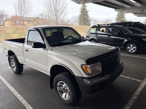Used 2000 Toyota Tacoma 4x4 Regular Cab image 6