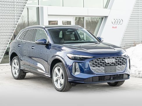 New 2025 Audi Q5 Premium Plus image 2