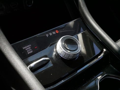 Used 2023 Jeep Grand Cherokee Limited w/ Black Appearance Package AWD/4WD image 24