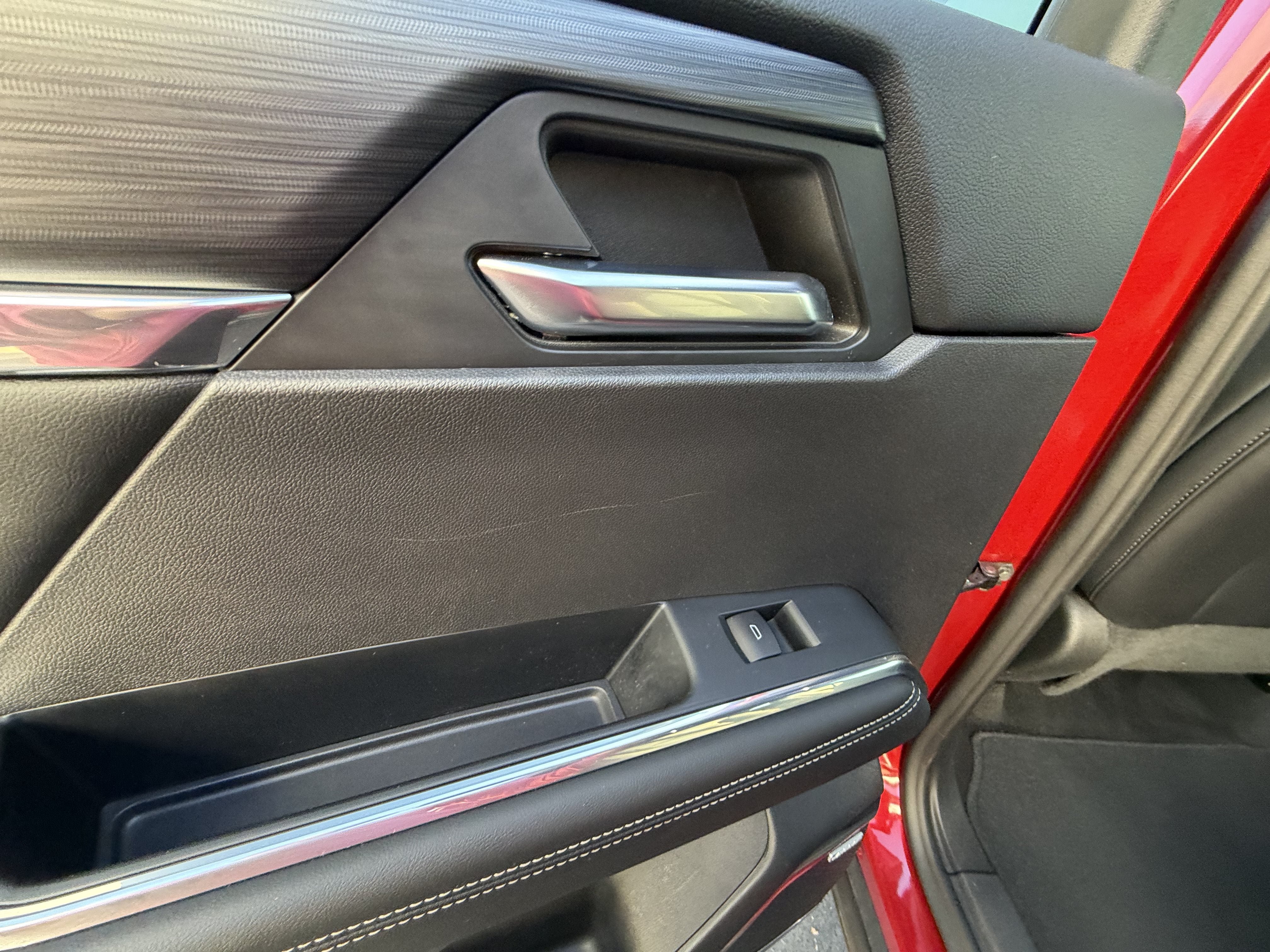 Used 2024 GMC Acadia Elevation FWD image 12