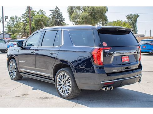 Used 2023 GMC Yukon Denali Ultimate AWD/4WD image 6