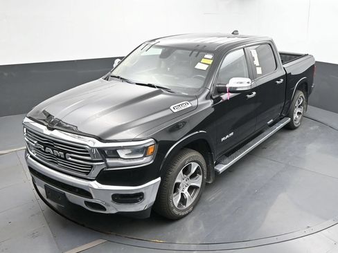 Used 2019 RAM 1500 Laramie AWD/4WD image 17