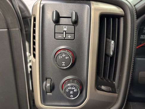 Used 2015 GMC Sierra 2500 Denali image 25