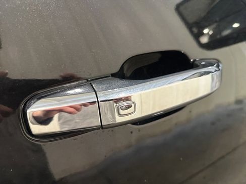 Used 2022 Chevrolet Silverado 2500 LTZ w/ LTZ Plus Package image 40