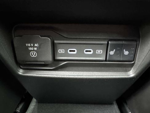New 2026 Jeep Grand Cherokee Limited w/ Limited Altitude Package RWD image 9