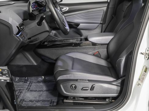 Used 2023 Volkswagen ID.4 Pro S Plus image 25