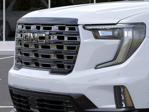 New 2026 GMC Acadia Denali Ultimate w/ LPO, Floor Liner Package AWD/4WD image 13