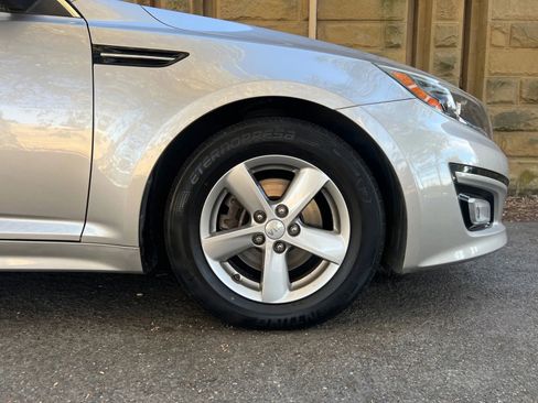 Used 2015 Kia Optima LX image 32