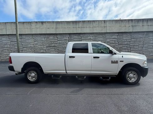 Used 2018 RAM 2500 Tradesman w/ Popular Equipment Group RWD image 4