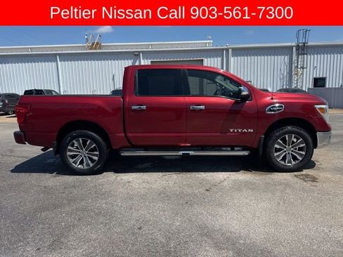 Used 2017 Nissan Titan SL AWD/4WD image 2