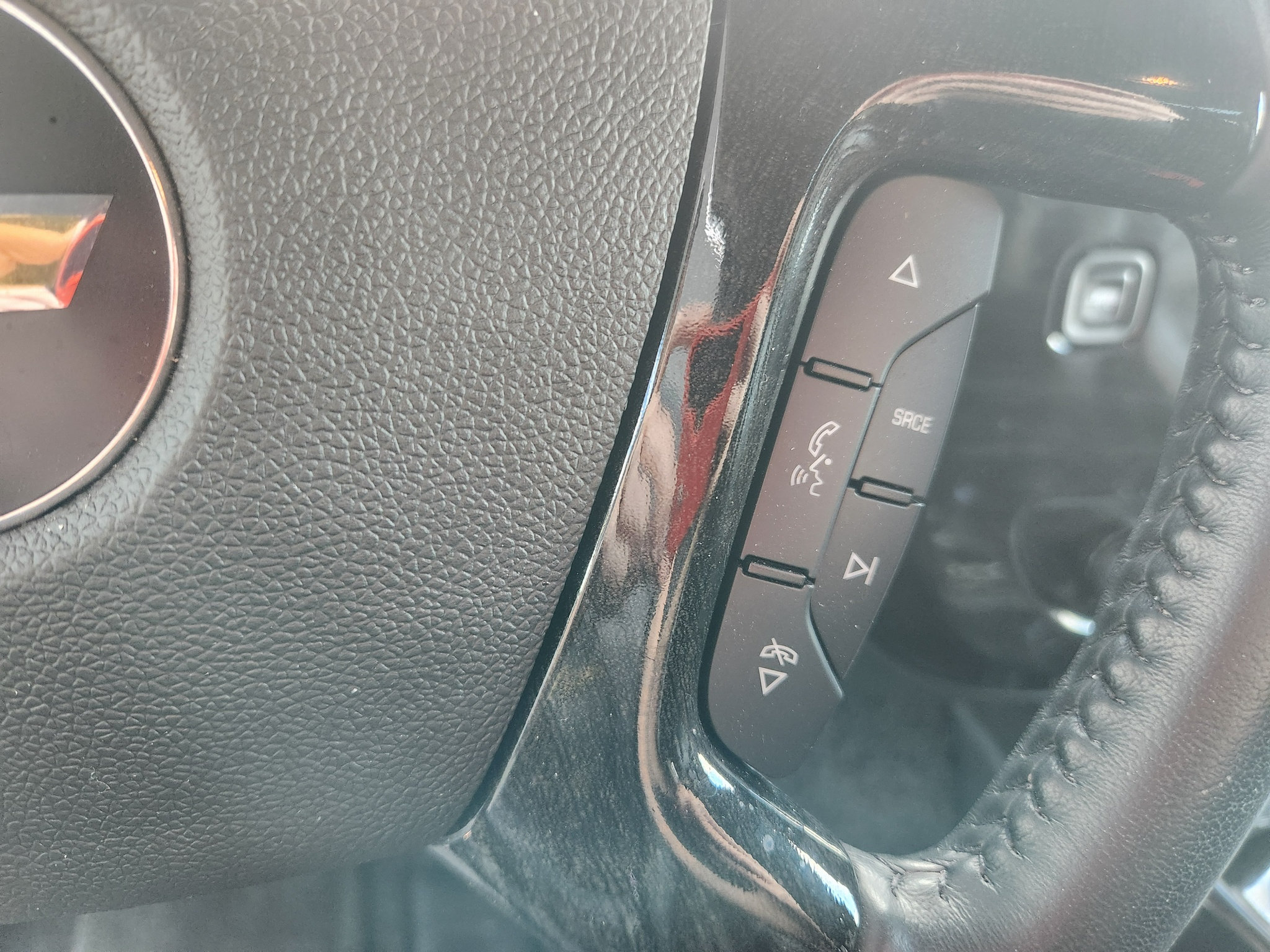 Used 2023 Chevrolet Express 2500 RWD image 45