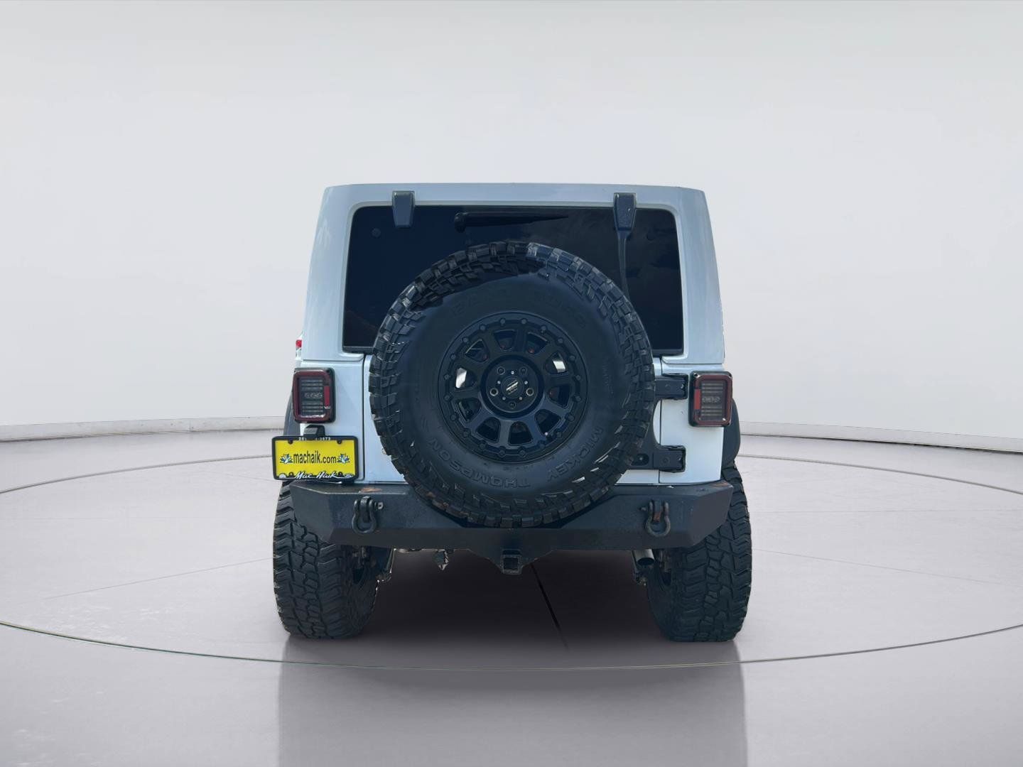 Used 2017 Jeep Wrangler Unlimited Sahara w/ Max Tow Package AWD/4WD image 5