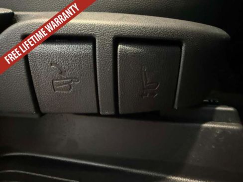 Used 2021 Toyota Highlander XSE FWD image 42