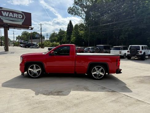 Used 2018 GMC Sierra 1500 SLE w/ SLE Preferred Package RWD image 9
