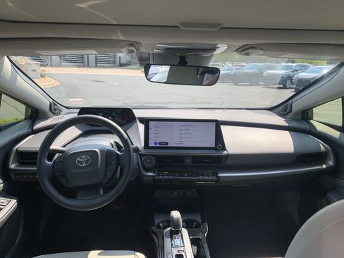 Used 2024 Toyota Prius Limited FWD image 30