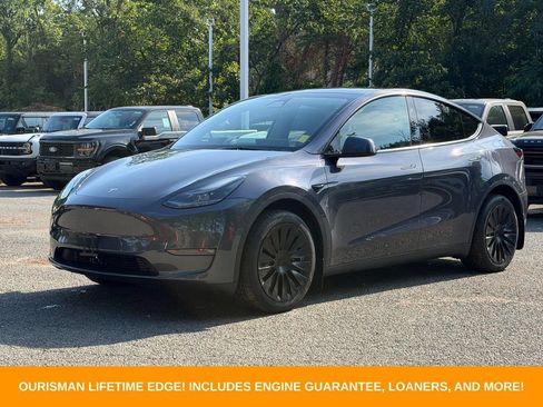 Used 2023 Tesla Model Y Long Range AWD/4WD image 2