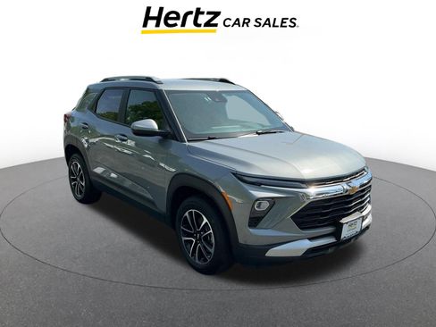 Used 2025 Chevrolet TrailBlazer LT AWD/4WD image 1