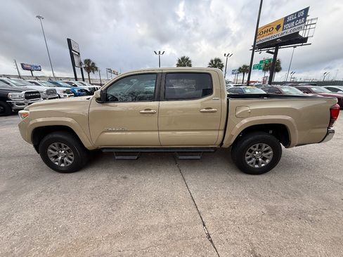 Used 2019 Toyota Tacoma SR5 image 8