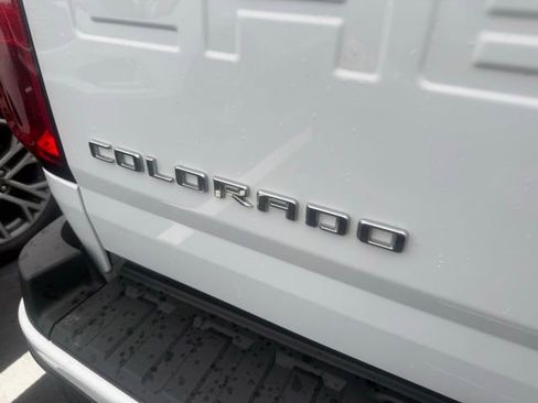 Used 2022 Chevrolet Colorado LT w/ Fleet Safety Package RWD image 7