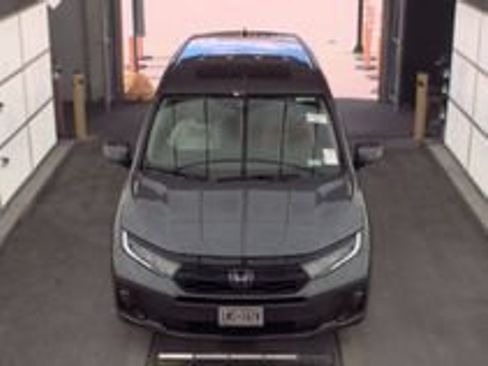 Used 2025 Honda Odyssey EX-L image 19