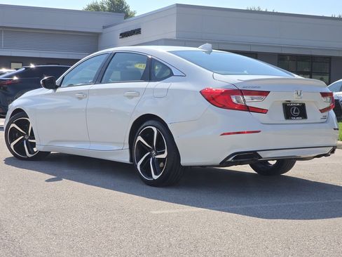 Used 2018 Honda Accord Sport image 7