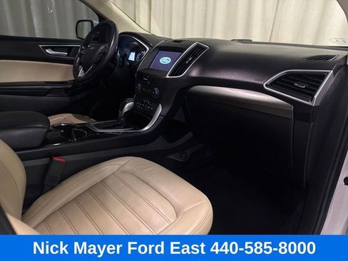 Used 2017 Ford Edge SEL w/ Equipment Group 201A image 29