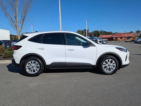 New 2026 Ford Escape Active image 3