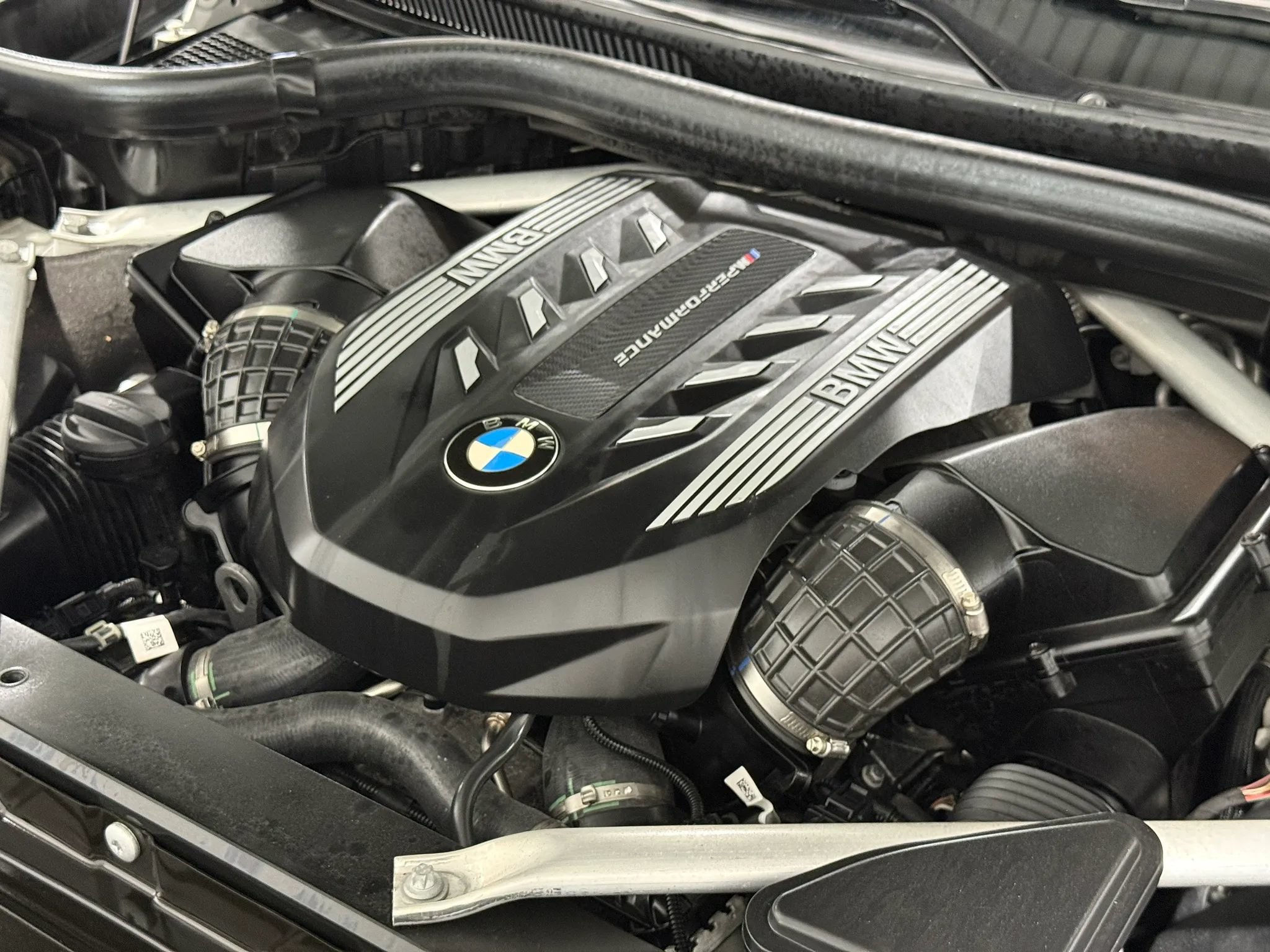 Used 2020 BMW X7 M50i w/ Executive Package AWD/4WD image 90