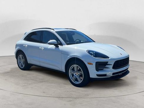 Used 2020 Porsche Macan AWD/4WD image 3