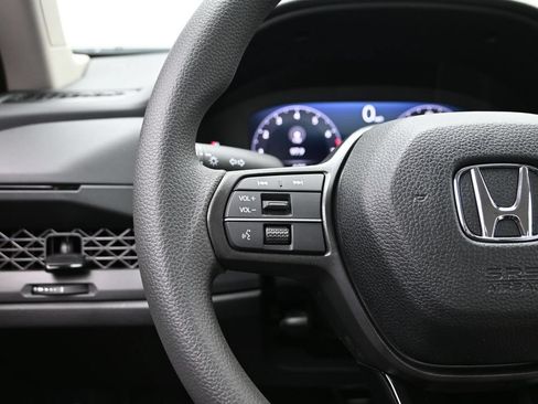 Used 2025 Honda Accord LX image 30