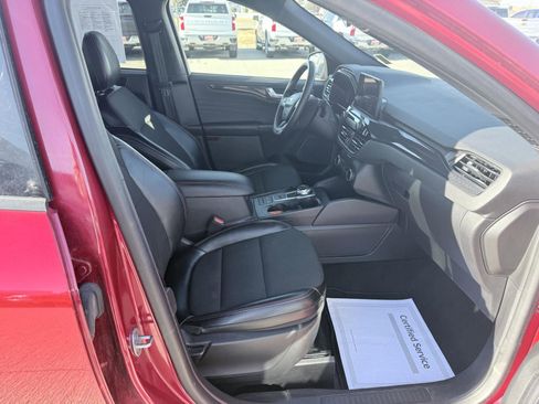Used 2024 Ford Escape ST-Line image 17